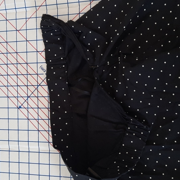 UNIQLO Polka Dot Circle Skirt - Picture 2 of 6